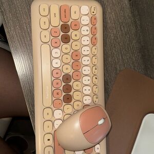 MOFFI wireless keyboard mouse combo